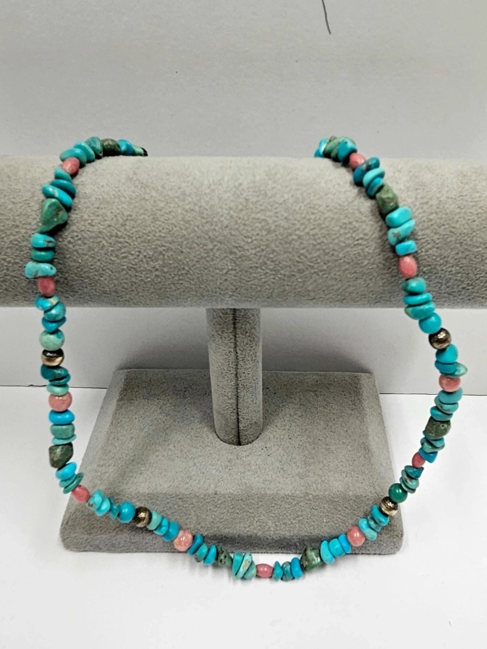 Southwest Style Silver Beaded Women's Necklace - Natural Stone